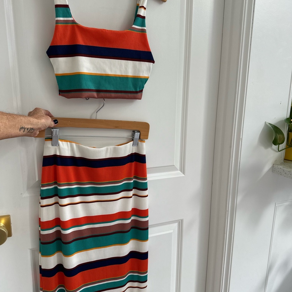 Le Lis Colorful Striped Skirt Set